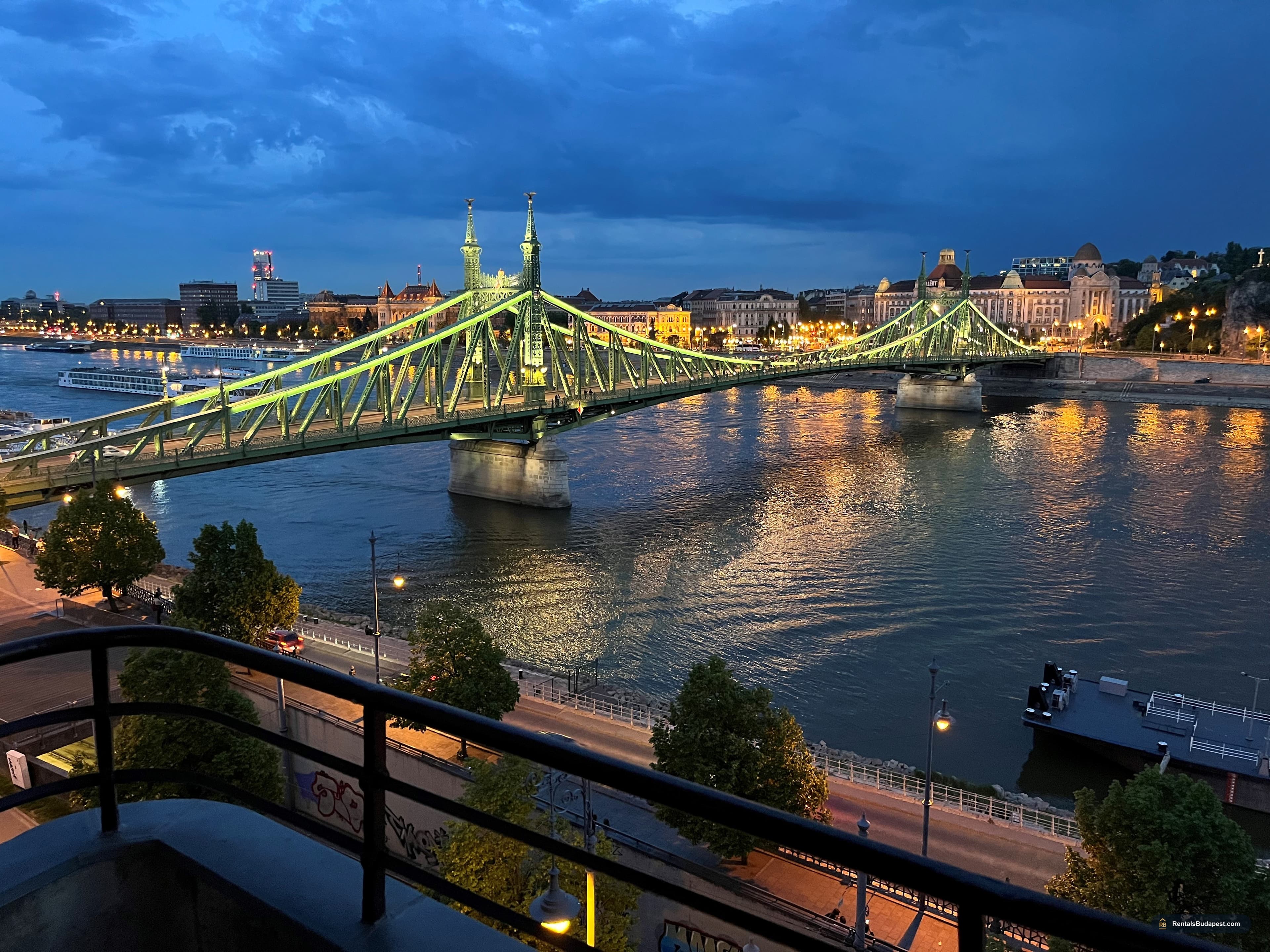Apartment for Rent in Budapest District 5 | Danube View