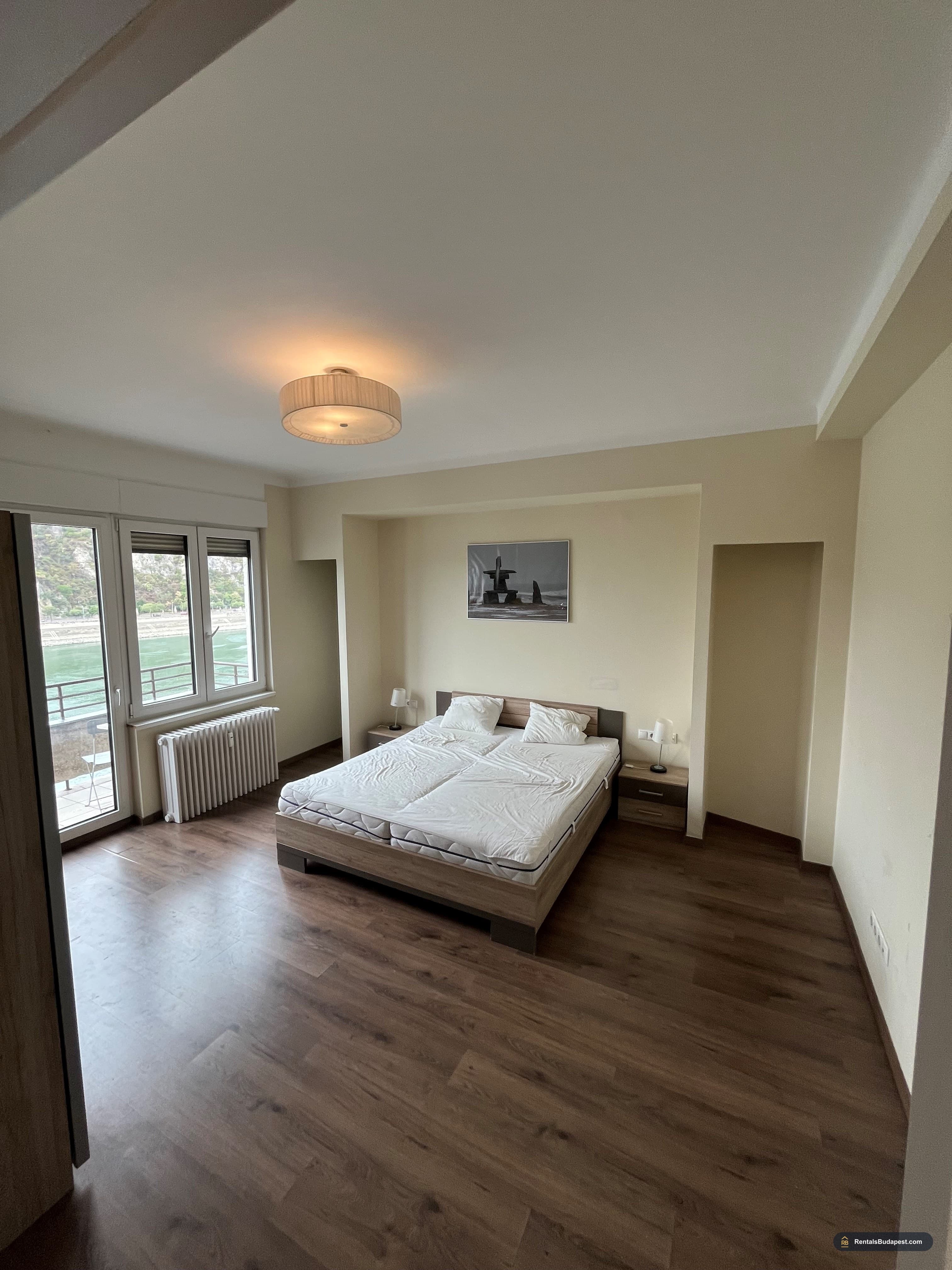 Apartment for Rent in Budapest District 5 | Danube View