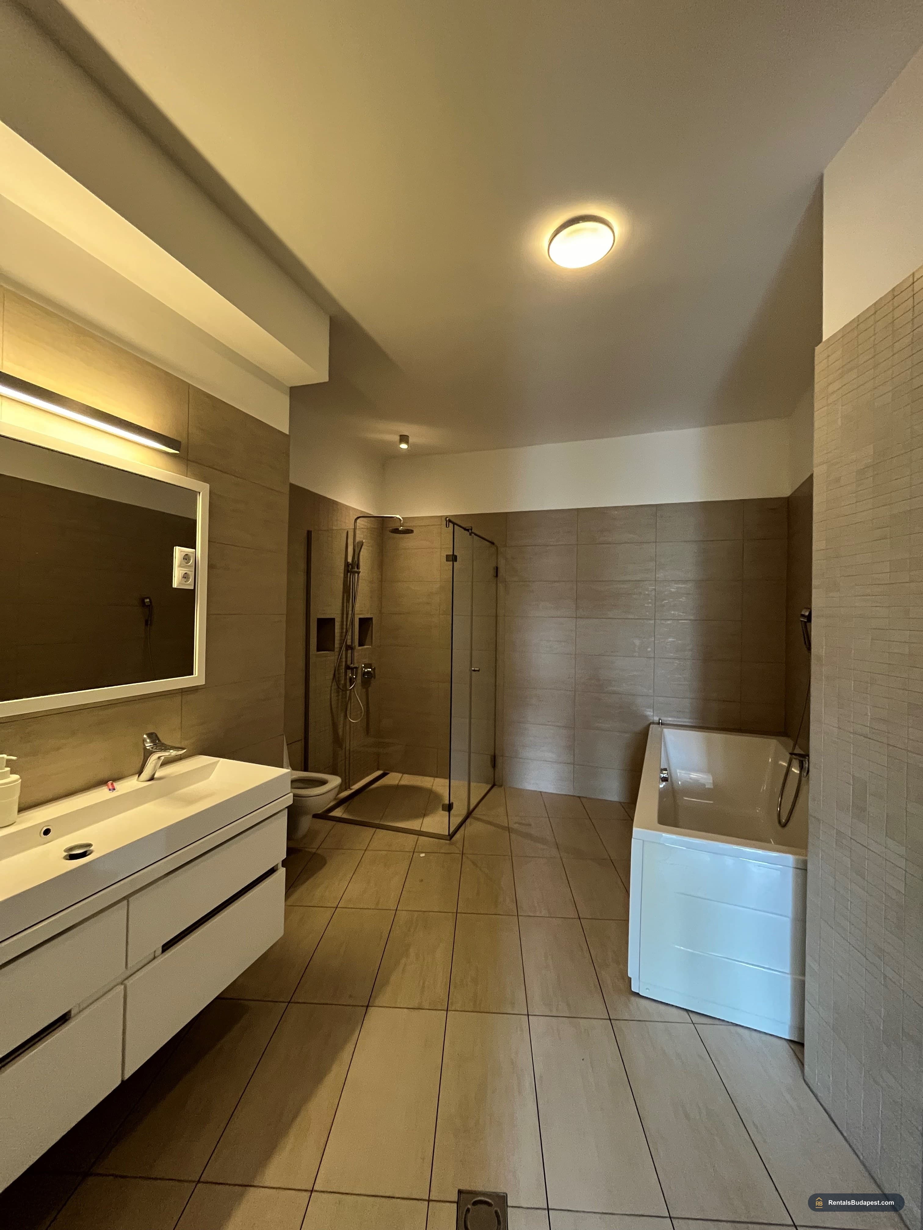 Apartment for Rent in Budapest District 5 | Danube View