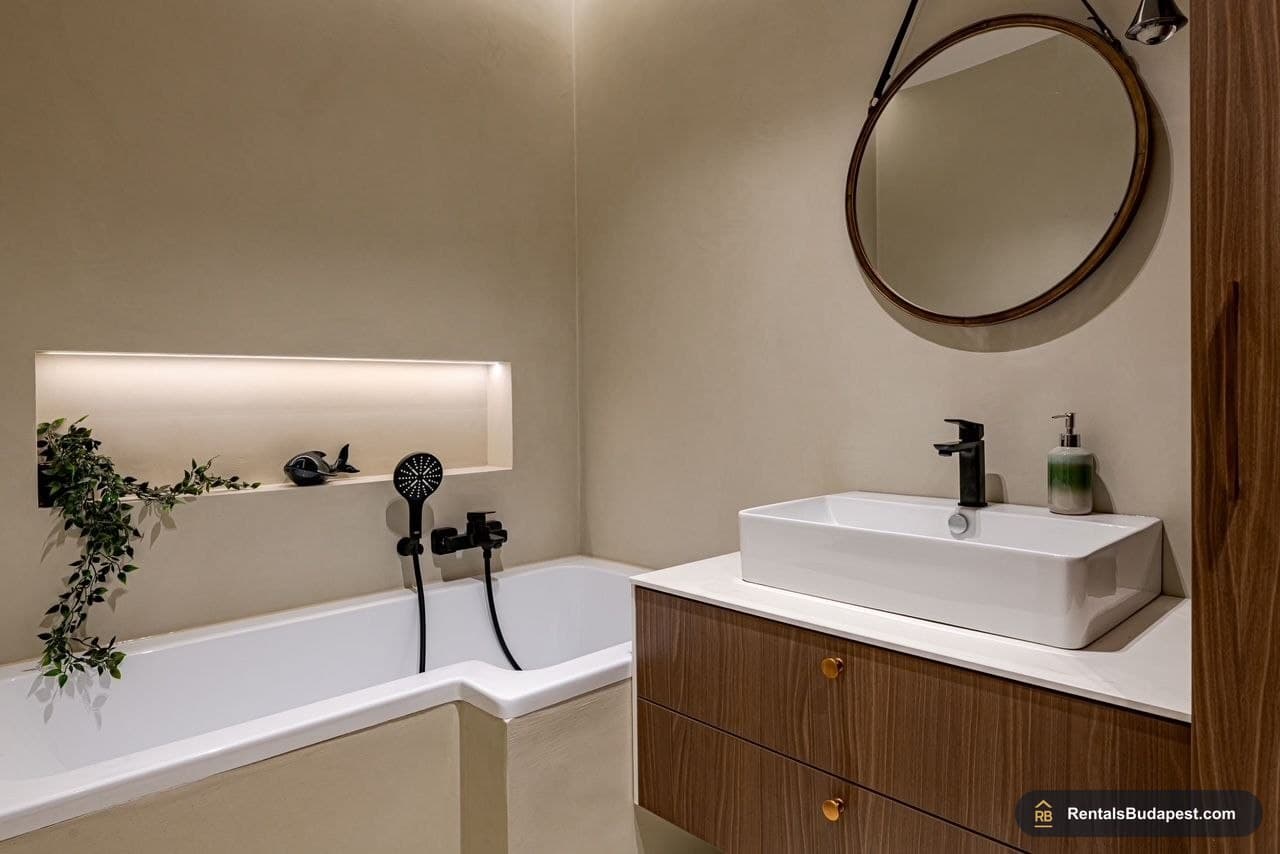1-Bedroom Apartment for Sale in Budapest District 13