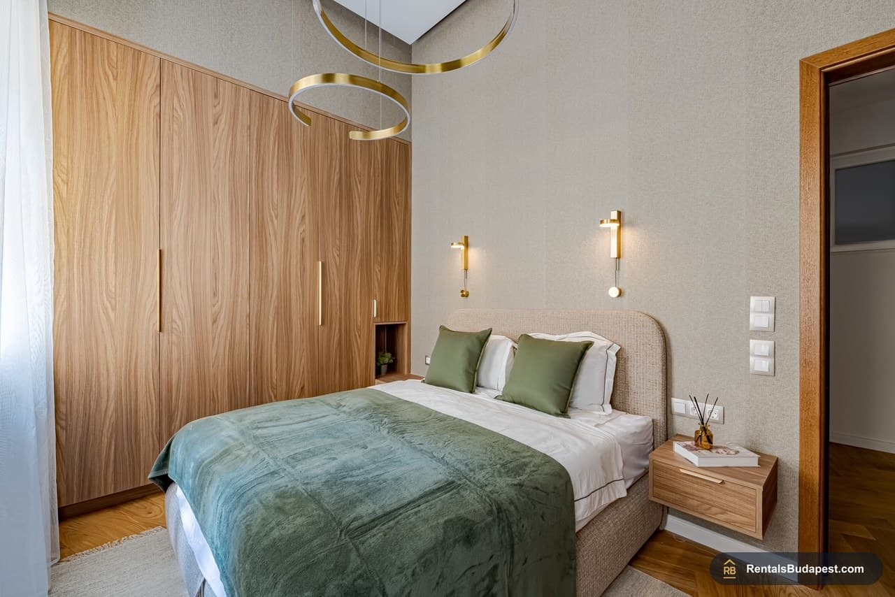 Renovated 2-Bedroom Apartment with Garden Views for Sale | Veres Pálné utca, District 5