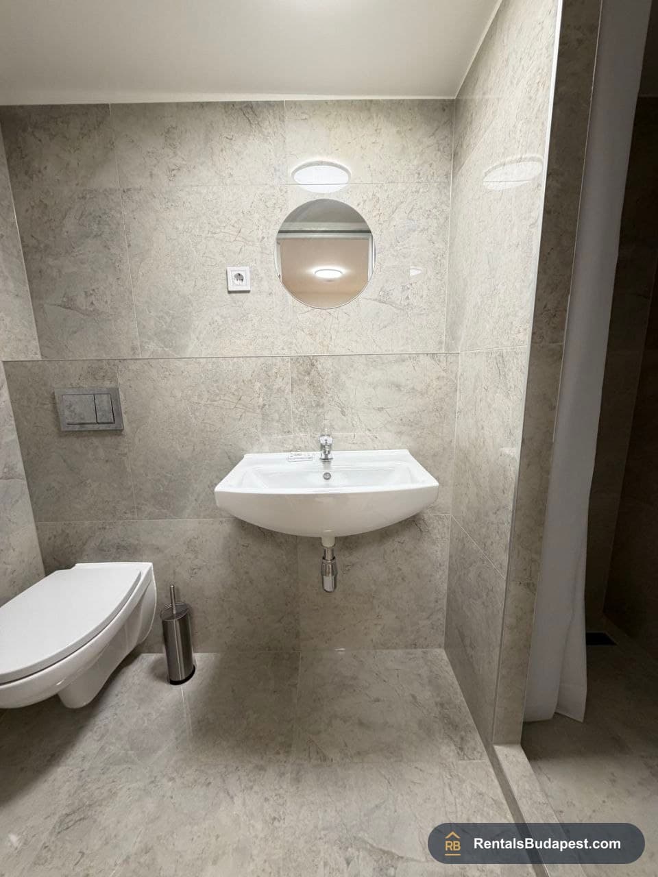 Investment Property for Sale in Budapest District 6