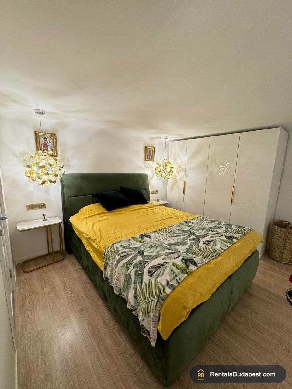 nvestment Property for Sale in Budapest District 5  Semmelweis utca 2