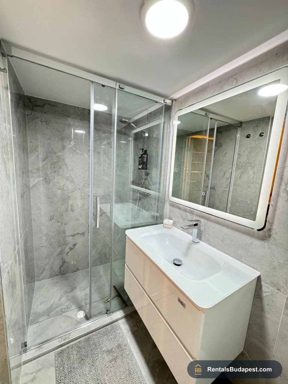 nvestment Property for Sale in Budapest District 5  Semmelweis utca 2