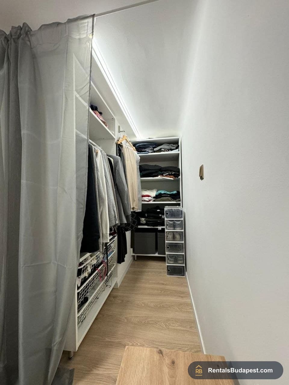 nvestment Property for Sale in Budapest District 5  Semmelweis utca 2