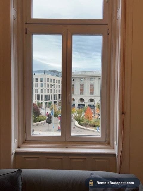 Investment Property for Sale near Blaha Lujza tér