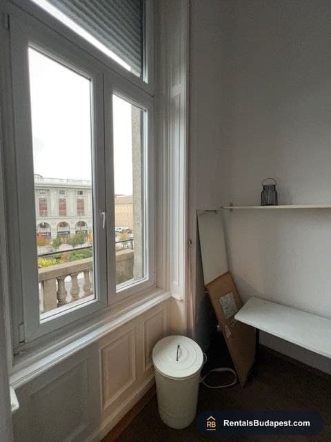 Investment Property for Sale near Blaha Lujza tér