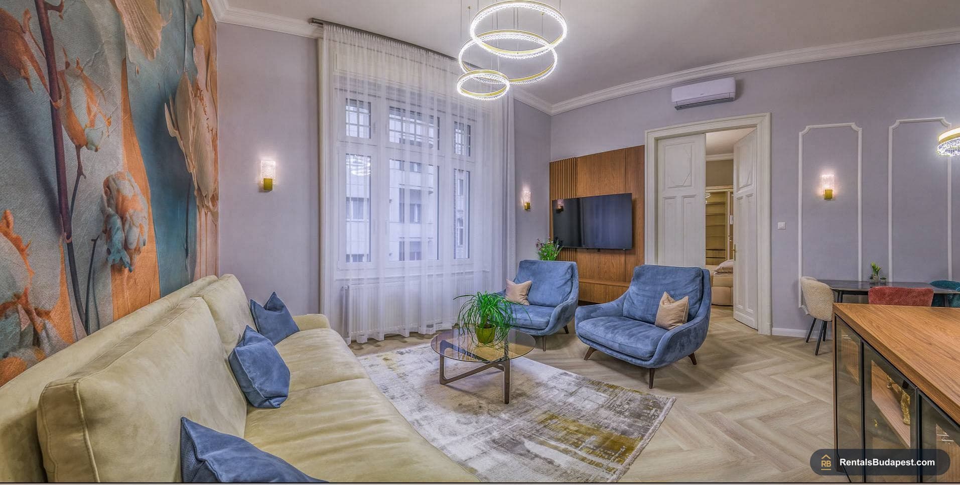 Luxury 2-Bedroom Apartment for Rent in Budapest V – Október 6. utca