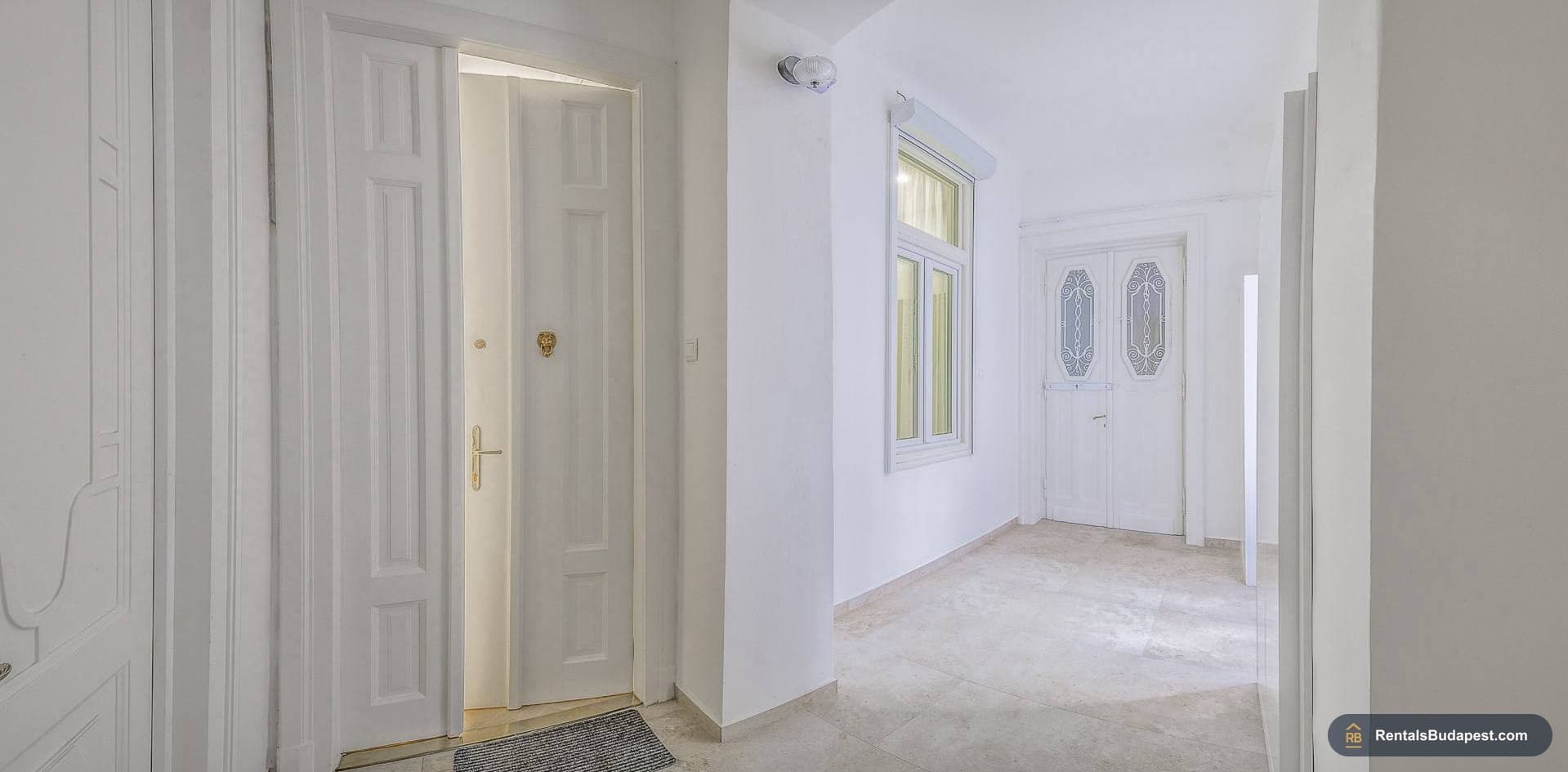 Luxury 2-Bedroom Apartment for Rent in Budapest V – Október 6. utca