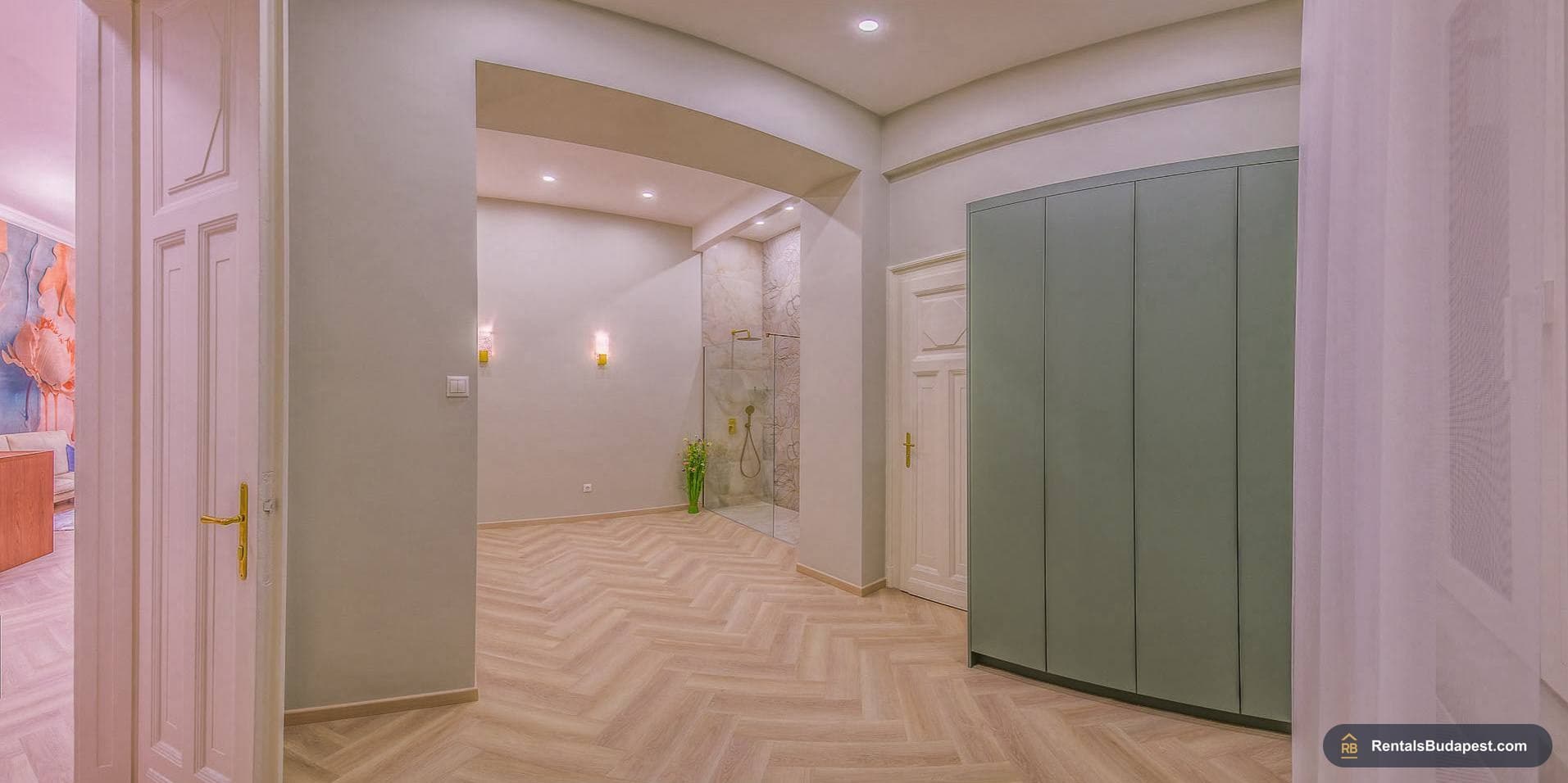 Luxury 2-Bedroom Apartment for Rent in Budapest V – Október 6. utca