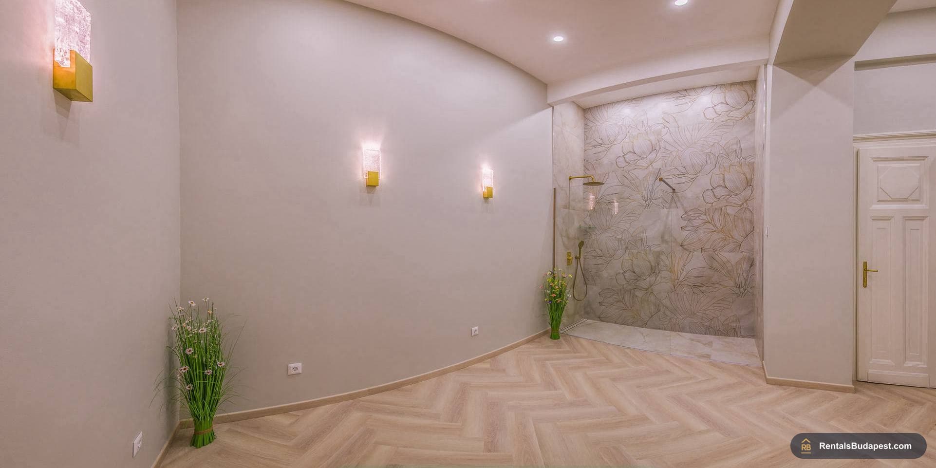 Luxury 2-Bedroom Apartment for Rent in Budapest V – Október 6. utca