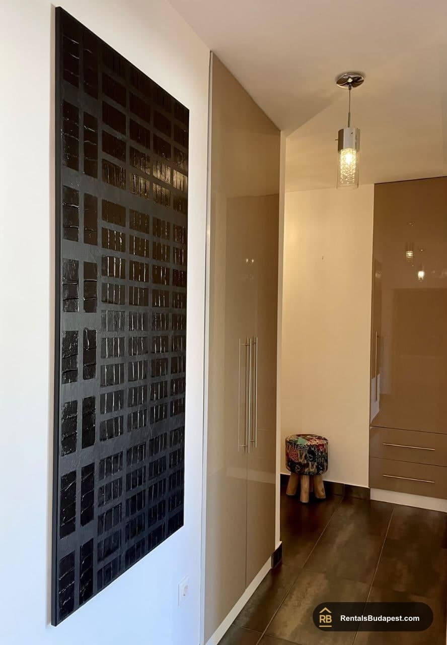 Furnished 2-Bedroom Apartment for Rent on Sobieski János utca, Budapest IX