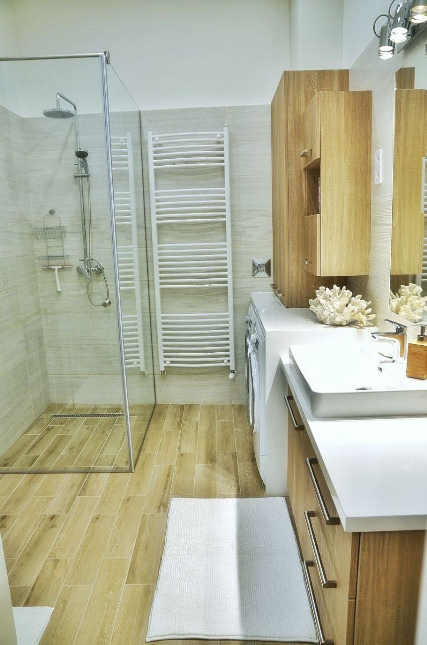 Gallery apartment Budapest 6th District – quiet, luxury 1st floor flat with guest area and interior garden view