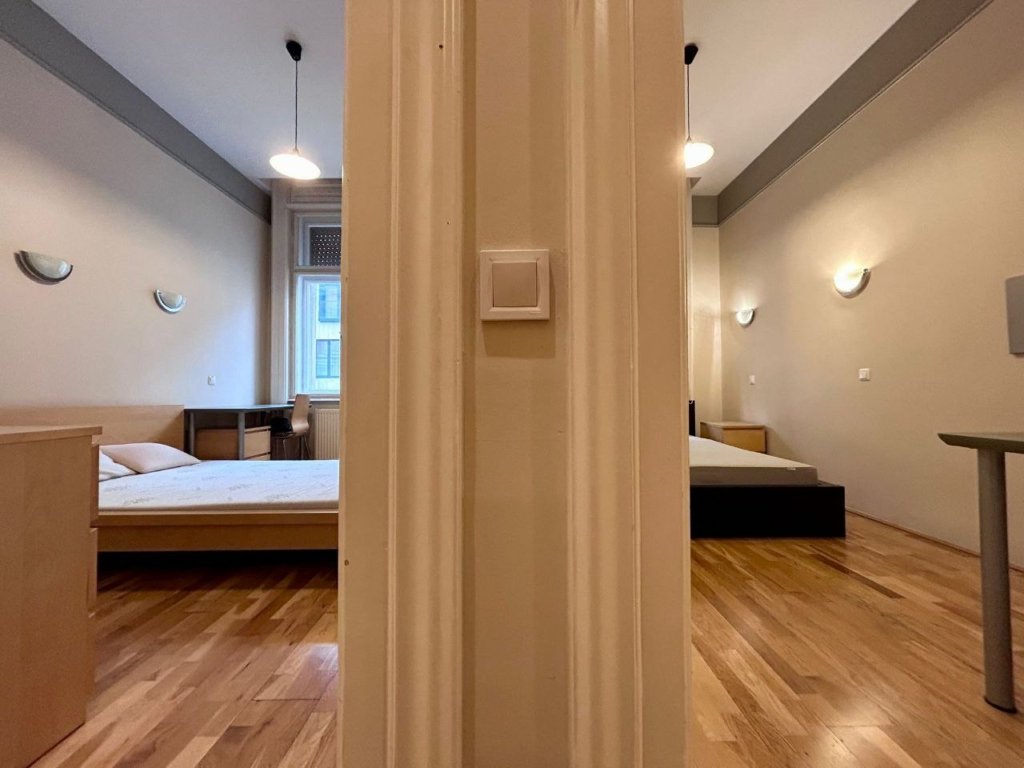 3-bedroom apartment Budapest 9th District – student-friendly rental with large living room near Corvinus