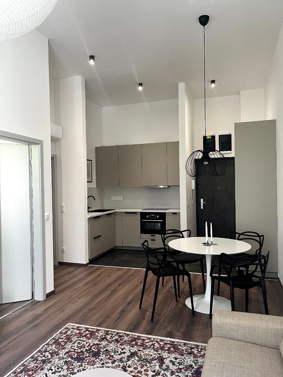 Apartment in Budapest for rent – 1-bedroom furnished flat in 13th District with elevator and AC